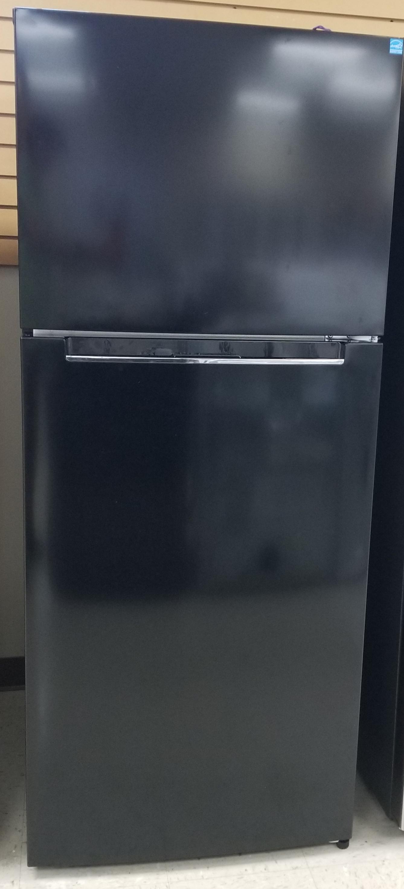 18.2 cu. ft. Top Freezer Refri